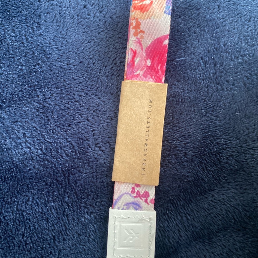 Thread Wallets Key Chain Holder - Picture 4 of 7